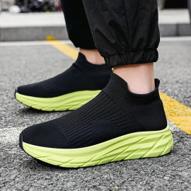 Men Breathable Lightweight Sweat-wicking Knitted Socks Shoes