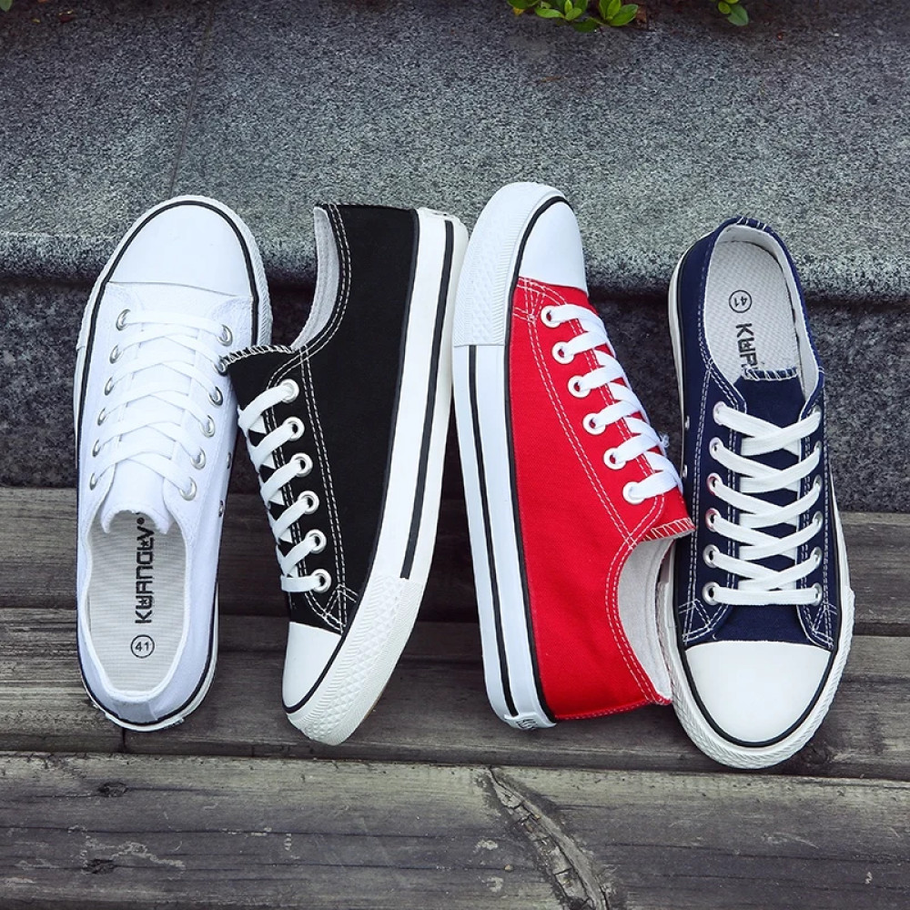 New Men Canvas Shoes Lighteright Breathable Casual Shoes