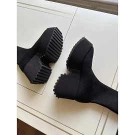 Woman's Hided Wedge Sock Shoes