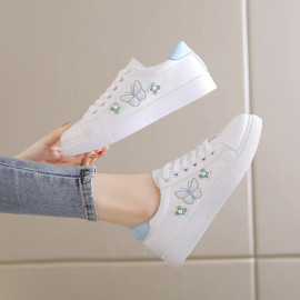 Woman's Butterfly Embroidered Shoes 
