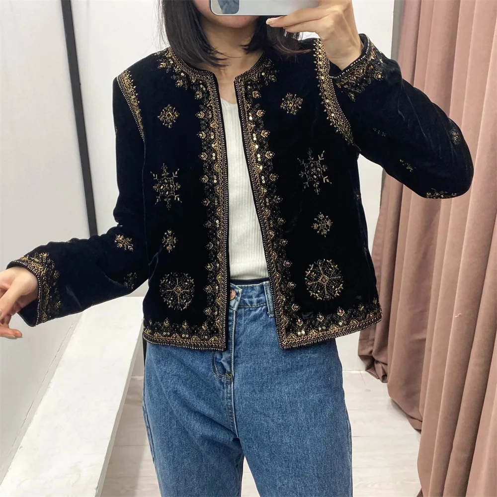 Women's Embroidered Velvet Coat 