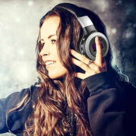 ZEALOT B19 Wireless Bluetooth Headset Stereo Headphones with fm Radio Earphones with Microphone for Computer Phones Support TF