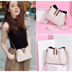 Solid Chains Shoulder Sling Bag Female Crossbody Bucket Bag Ladies Handbags 2020 Chic Lock Design Daily Women Purse Totes